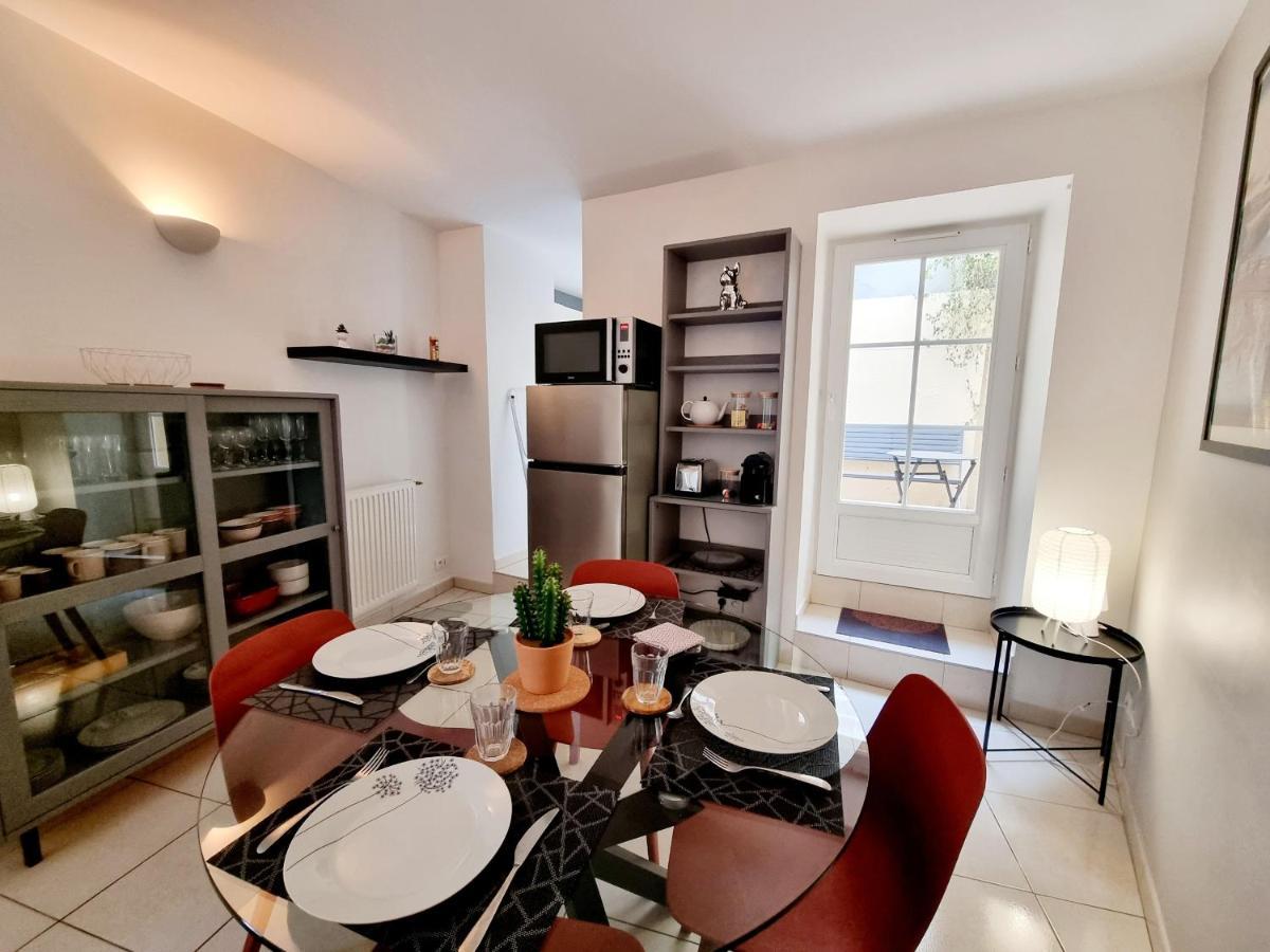 Coquette Maison De Ville Calme Avec Patio Angoulême Zewnętrze zdjęcie
