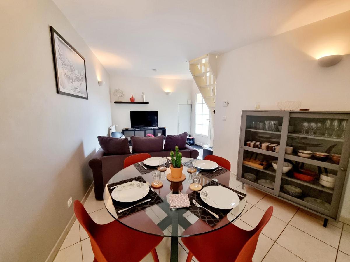 Coquette Maison De Ville Calme Avec Patio Angoulême Zewnętrze zdjęcie