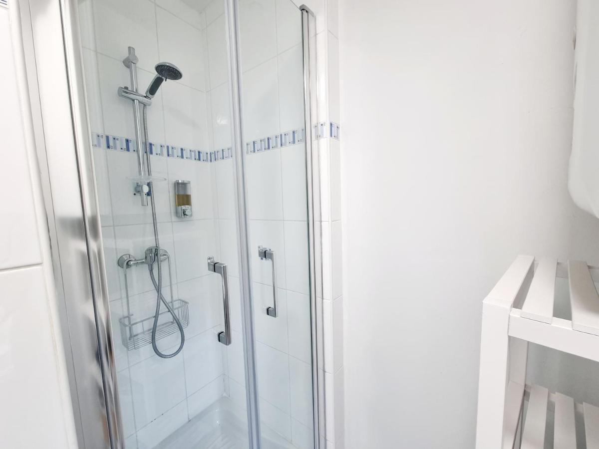 Coquette Maison De Ville Calme Avec Patio Angoulême Zewnętrze zdjęcie