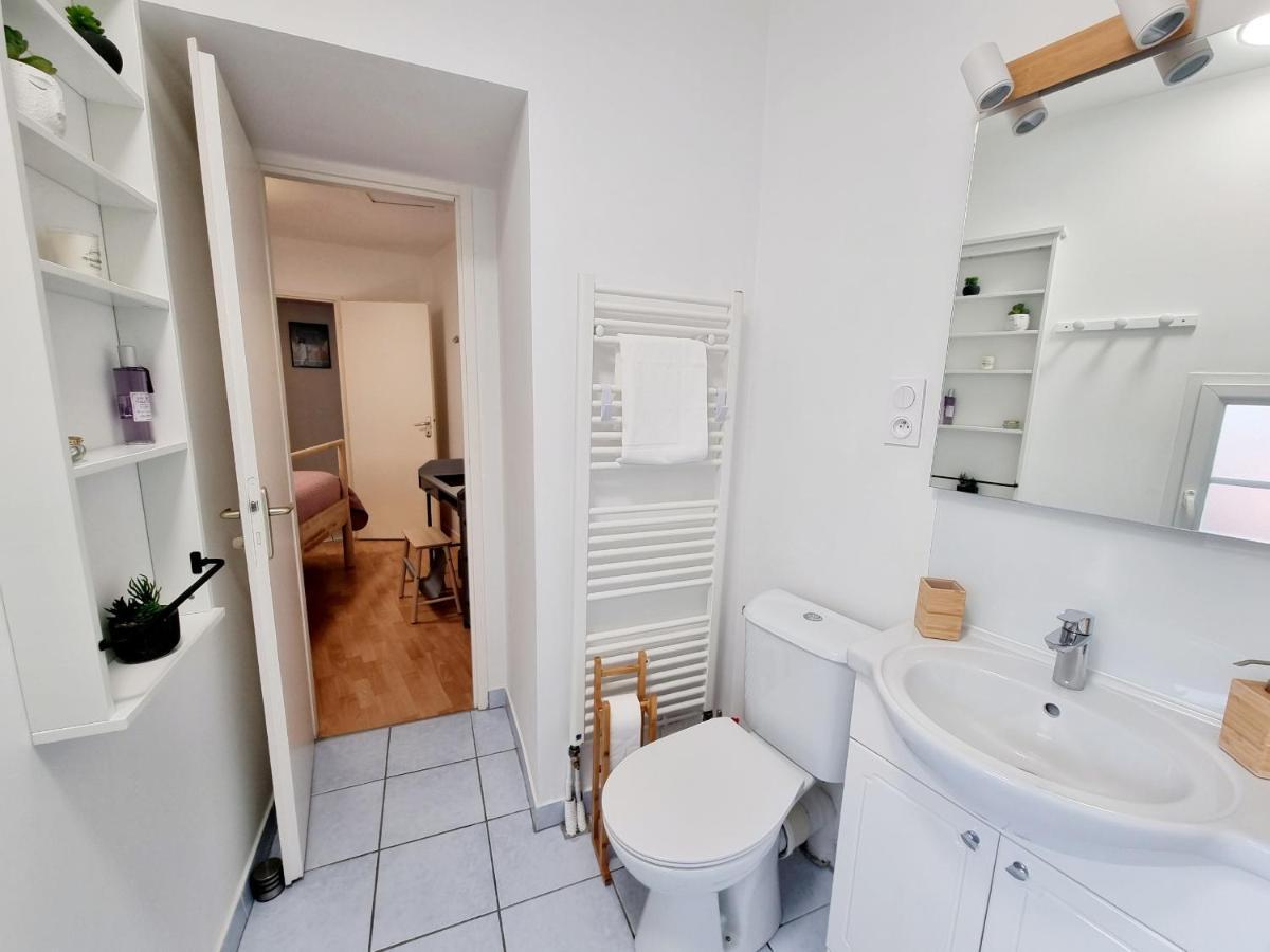 Coquette Maison De Ville Calme Avec Patio Angoulême Zewnętrze zdjęcie